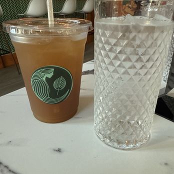 Earthy Picks - Colombia Limonade and water - Vegan Near Me - Orlando, Florida Earthy Picks - Colombia Limonade and water - Vegan Near Me - Orlando, Florida