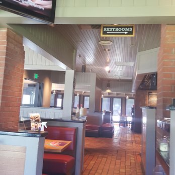 Chili's - inside of restaurant 11 am on 6-4-2020 - American Near Me - San Bernardino, California Chili's - inside of restaurant 11 am on 6-4-2020 - American Near Me - San Bernardino, California