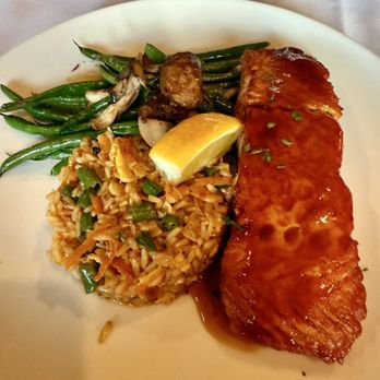 Park Place Restaurant & Bar - Bars Near Me - New Hyde Park, New York