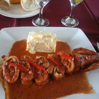 Espigon Pescadores - Calamar relleno con milhojas de papa. Very good. - Seafood Near Me - Mar del Plata, C Espigon Pescadores - Calamar relleno con milhojas de papa. Very good. - Seafood Near Me - Mar del Plata, C