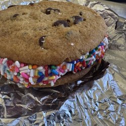 The Wagon Social Club - Ice Cream Sammie