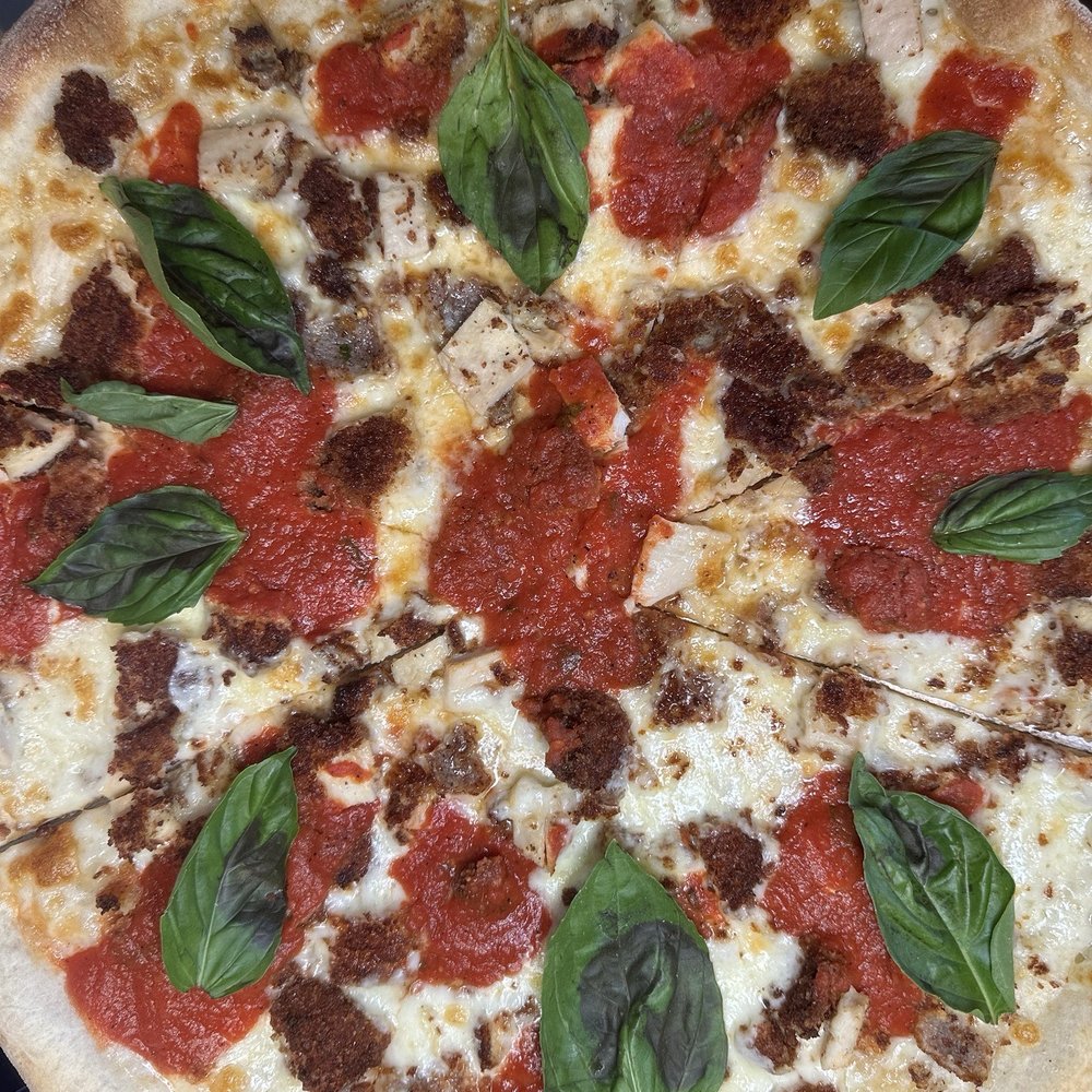 Chicken Parmesan Pizza Chicken Parmesan Pizza