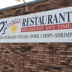 D's Family Restaurant - Front of restaurant