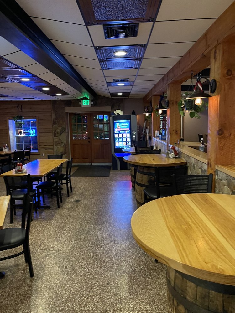 OAK CREEK CAFE Updated August 2024 18 Photos & 49 Reviews 5309 East Dr, Arbutus, Maryland