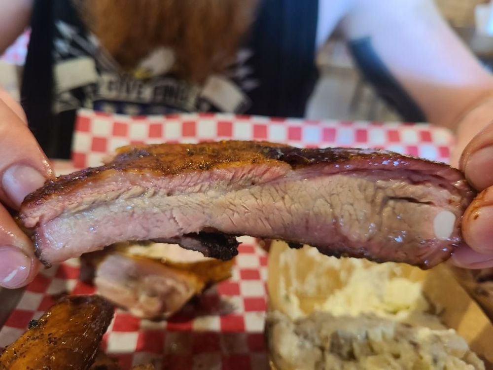 Bradford's Bar-B-Que Logo