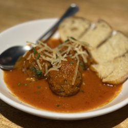 Petra Restaurant & Wine Bar - Meatballs & Sourdough bread