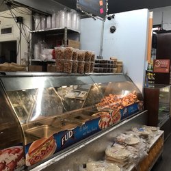 Uruapan Carniceria - Flour tortillas and meat assortment