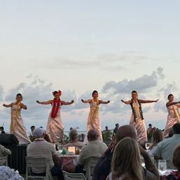 The hula dancers were incredible!