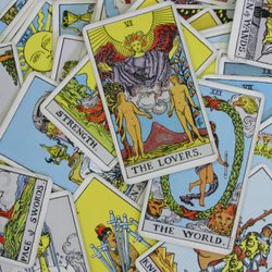 The Sacred Bee - Tarot readings offer insight to relationships, life, health and more.