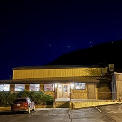 Rusty's Ranch House - Front entrance