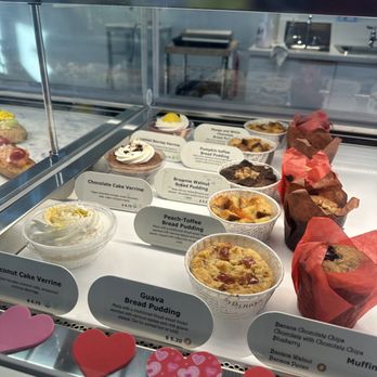 Eclair Affaire - Desserts Near Me - Weston, Florida Eclair Affaire - Desserts Near Me - Weston, Florida