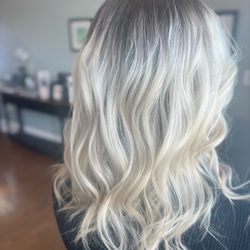 Carol Cole Salon