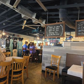 Blue Dog Bar & Grill - Very laid-back - Bars Near Me - Matlacha, Florida