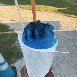 Ice N Easy Shaved Ice - Jon Snow has ice cream at the bottom