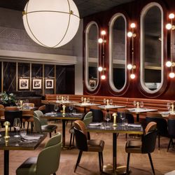 Gordon Ramsay Steak - Dining Room