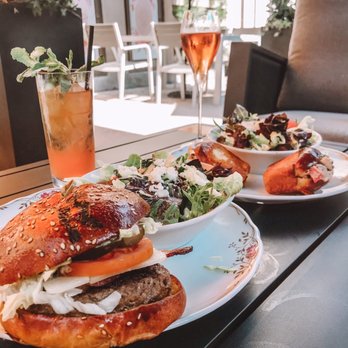 Clockwork Champagne & Cocktails - Reign burger, watermelon sugar cocktail, champagne & lobster rolls - Cocktail Bars Near Me - Toronto, Ontario Clockwork Champagne & Cocktails - Reign burger, watermelon sugar cocktail, champagne & lobster rolls - Cocktail Bars Near Me - Toronto, Ontario