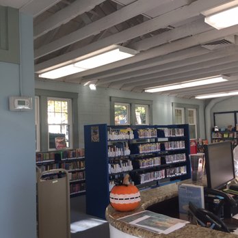 Dedham Public Library - Endicott Branch - Dedham Endicott Branch Library -- 257 Mount Vernon Street, Dedham          Interior - Libraries Near Me - Dedham, Massachusetts