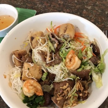 Van Loi Restaurant - #34 vermicelli with egg rolls pork and shrimp - Vietnamese Near Me - Roy, Utah Van Loi Restaurant - #34 vermicelli with egg rolls pork and shrimp - Vietnamese Near Me - Roy, Utah