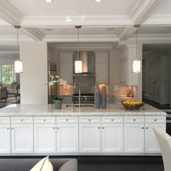 AAK Contractor - a kitchen with a center island - General Contractors Near Me - Arlington, Virginia AAK Contractor - a kitchen with a center island - General Contractors Near Me - Arlington, Virginia