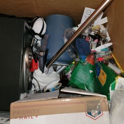 M--a M-n M----g - Packing job by Atlantis