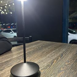 Montecristo Taqueria - Table