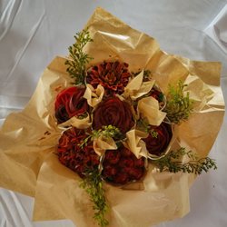 Good Cupcakes - These were so good multiple people thought these were flowers and taste just as good as they look. Absolutely amazing!!!!!