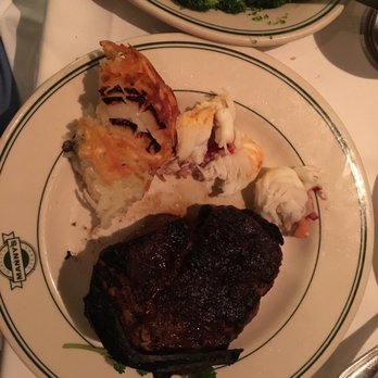 Manny's Steakhouse - Dinner is served - Steakhouses Near Me - Minneapolis, Minnesota Manny's Steakhouse - Dinner is served - Steakhouses Near Me - Minneapolis, Minnesota