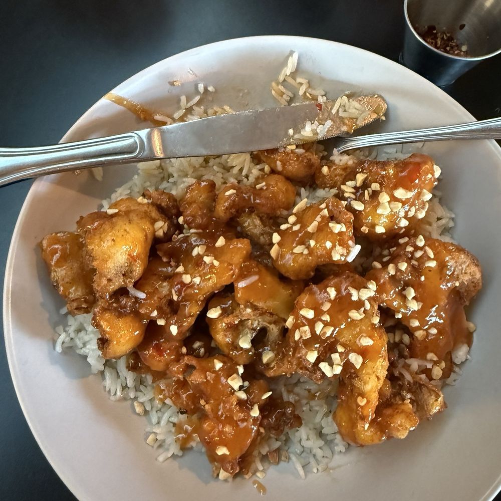 Nosh Eatery - Kung Pau cauliflower. - New American Near Me - Florence, Oregon Nosh Eatery - Kung Pau cauliflower. - New American Near Me - Florence, Oregon