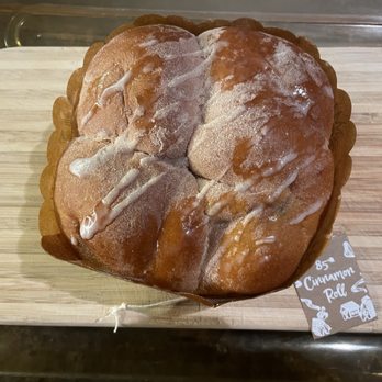 85°C Bakery Cafe-San Leandro - Cinnamon roll - Bakeries Near Me - San Leandro, California 85°C Bakery Cafe-San Leandro - Cinnamon roll - Bakeries Near Me - San Leandro, California