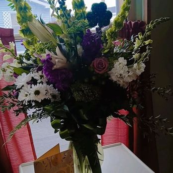 Becky's Custom Creations - Birthday - Florists Near Me - Syracuse, New York