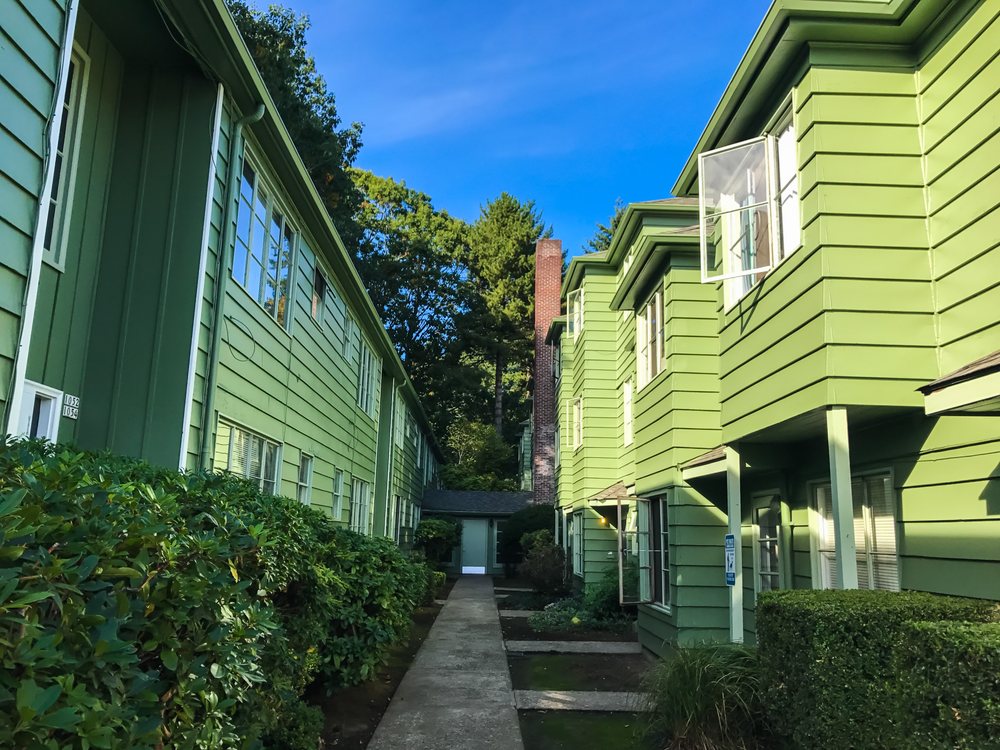 GRACE APARTMENTS 1002 SW Gaines, Portland, Oregon Apartments