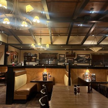 LongHorn Steakhouse - Inside - Steakhouses Near Me - Winter Haven, Florida LongHorn Steakhouse - Inside - Steakhouses Near Me - Winter Haven, Florida
