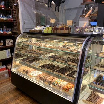 Tree of Chocolate - Main showcase - Chocolatiers & Shops Near Me - Nyack, New York Tree of Chocolate - Main showcase - Chocolatiers & Shops Near Me - Nyack, New York