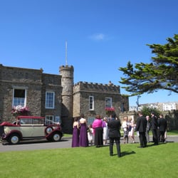 Cafe Limelight - Entrance to Bude Castle and outside lawn area
