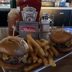 FuNuGyz - The usual comfort food, better photo