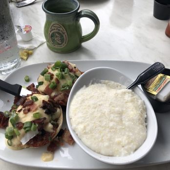 Another Broken Egg Cafe - Blackstone Benedict - Breakfast & Brunch Near Me - Oviedo, Florida