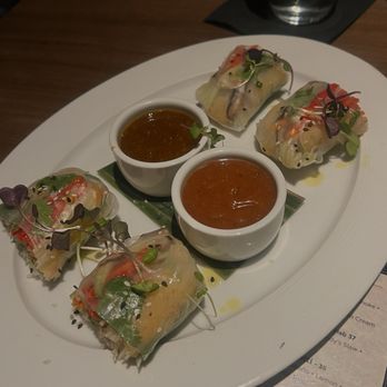 Entourage - Vietnamese Summer Rolls - American Near Me - Naperville, Illinois Entourage - Vietnamese Summer Rolls - American Near Me - Naperville, Illinois
