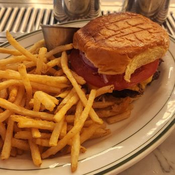 Bill’s Oyster - Bill's Burger - Seafood Near Me - Austin, Texas
