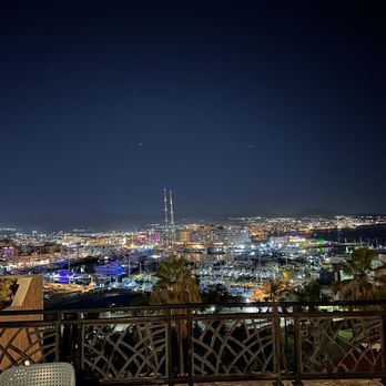 Sandos Finisterra - View near the coffee shop and nightly entertainment stage - Hotels Near Me - Cabo San Lucas, BCS