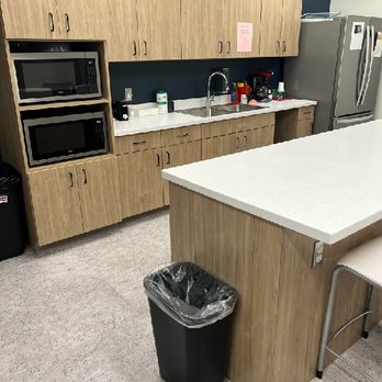 Cleaning Up - Office Cleaning Near Me - Lenexa, Kansas
