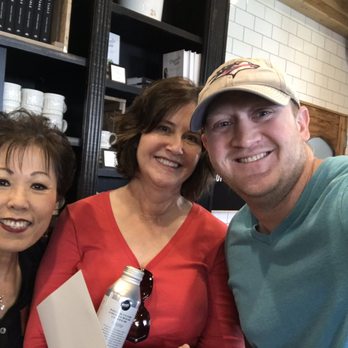 Silos Baking - Met Joanna Gaines' mother while waiting in line! - Cupcakes Near Me - Waco, Texas