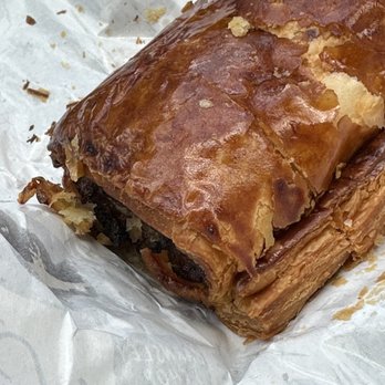 Ginger Pig - Sausage roll - Meat Shops Near Me - London, XGL Ginger Pig - Sausage roll - Meat Shops Near Me - London, XGL