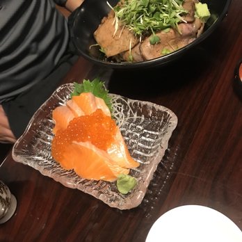 Waraku - salmon sashimi & beef bowl - Izakaya Near Me - Torrance, California