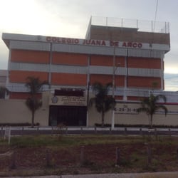 Colegio Juana de Arco la Estacia - Fachada del Colegio Juana de Arco