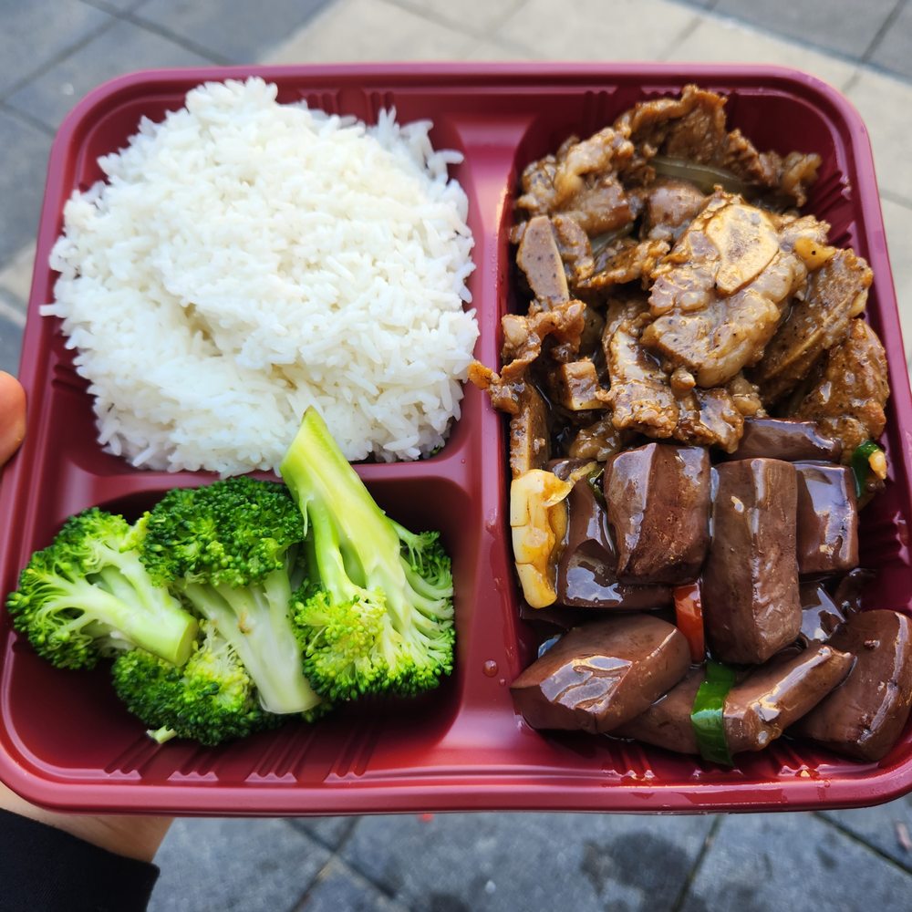 C & M Bistro - 2 dishes + rice and broccoli for $13.50 - Cantonese Near Me - Oakland, California C & M Bistro - 2 dishes + rice and broccoli for $13.50 - Cantonese Near Me - Oakland, California