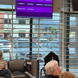 Kaiser Permanente Palm Desert Medical Offices - Waiting room