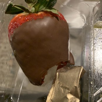 Café Zupas - GIANT Chocolate Dipped Strawberry (butter for reference) - Salad Near Me - Chandler, Arizona Café Zupas - GIANT Chocolate Dipped Strawberry (butter for reference) - Salad Near Me - Chandler, Arizona