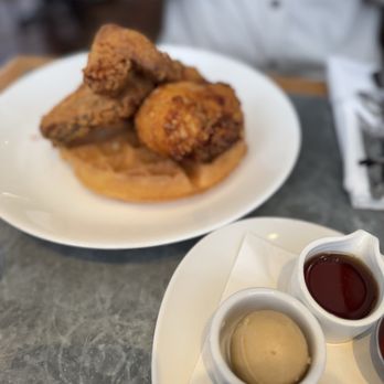 Boon Fly Cafe - Boon Fly Chicken & Waffle - American Near Me - Napa, California Boon Fly Cafe - Boon Fly Chicken & Waffle - American Near Me - Napa, California