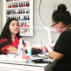 Bombshell Nails By Gabrielle