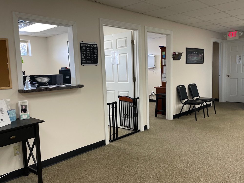 VOLUNTEER CHIROPRACTIC 11 Photos Chiropractors 10826 Kingston